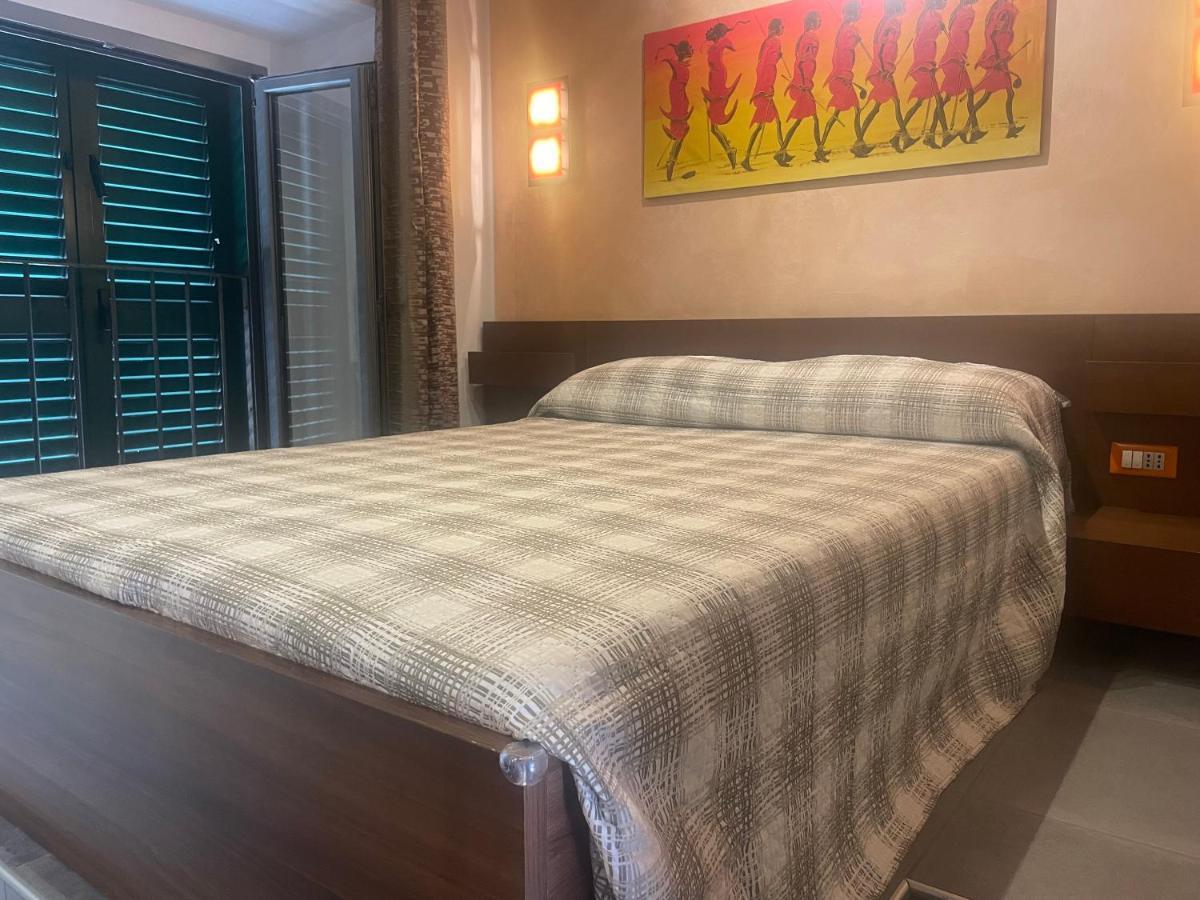 Be Your Home - Grazioso Monolocale Tra Porto E Stazione Чивитавекия Екстериор снимка