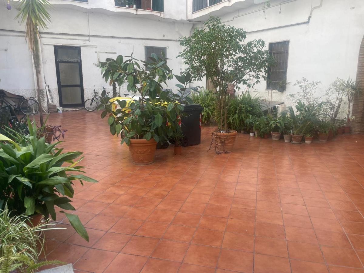 Be Your Home - Grazioso Monolocale Tra Porto E Stazione Чивитавекия Екстериор снимка