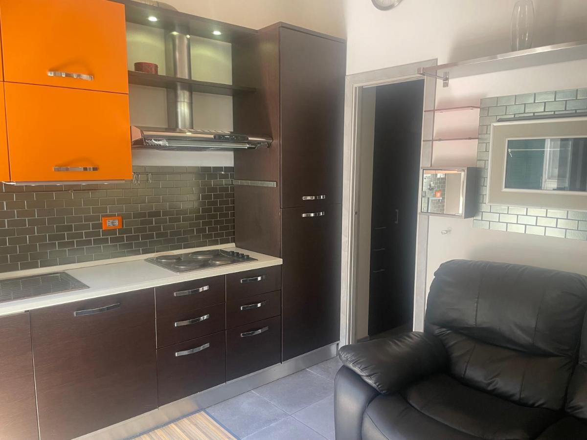 Be Your Home - Grazioso Monolocale Tra Porto E Stazione Чивитавекия Екстериор снимка